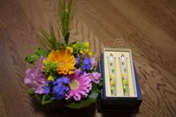 可愛いお花と福寿草のロウソク