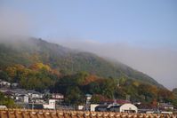 雲がかかった天王山